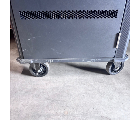 Demo model - BRV30 charging cart for 30 mobile devices up to 16 inches - power strip