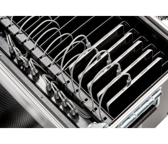 Charge & Sync tablet case PARAT i16 for 16 tablets - USB-C data and charging cables included