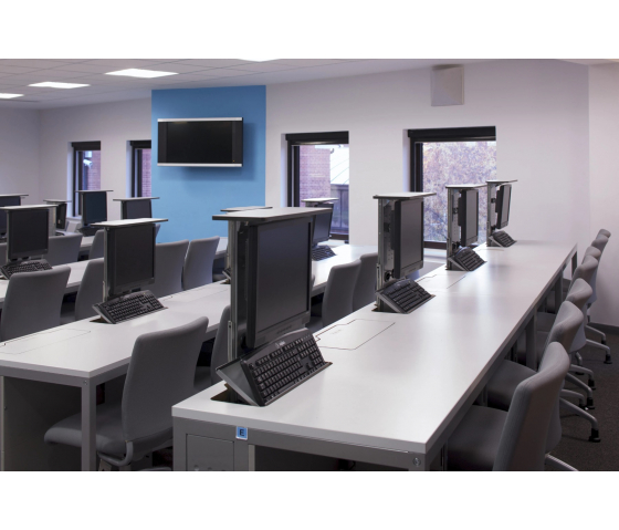 Computertisch M1 mit 3 mechanisch ausklappbaren Monitorgehäusen - 210 (B) x 67 (T) cm