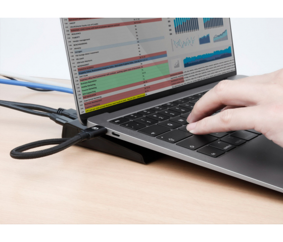 Docking station USB-C 11 in 1 con MST per tre monitor