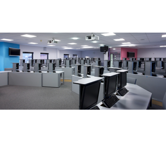 Computertafel M1 met 1 mechanische pop-up monitorbehuizing - 80 (B) x 67 (D) cm