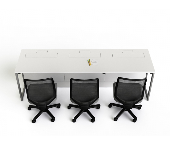 Mesa de ordenador P1 con 3 armarios eléctricos para monitor - 240 (ancho) x 75 (fondo) cm
