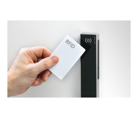 Carrello di ricarica per tablet Zioxi T-TB-32 per 32 tablet fino a 11 pollici - chiusura RFID