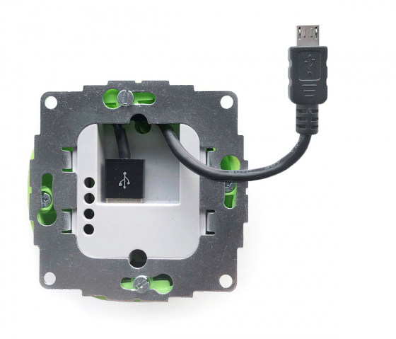 s24 M sCharge 12W eingebautes Netzteil Micro-USB