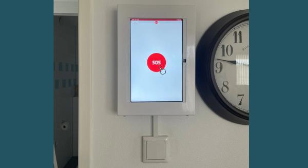 Innovative tablet wall holders for healthcare facilities Innovative tablet wall holders for healthcare facilities