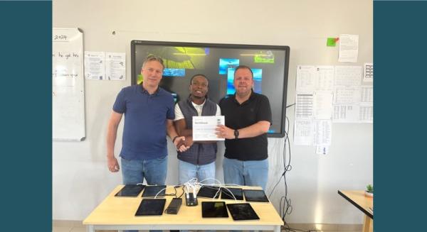 Bravour® en Aloysius Bundelen Krachten voor Karstveld Academy in Namibië Bravour® en Aloysius Bundelen Krachten voor Karstveld Academy in Namibië